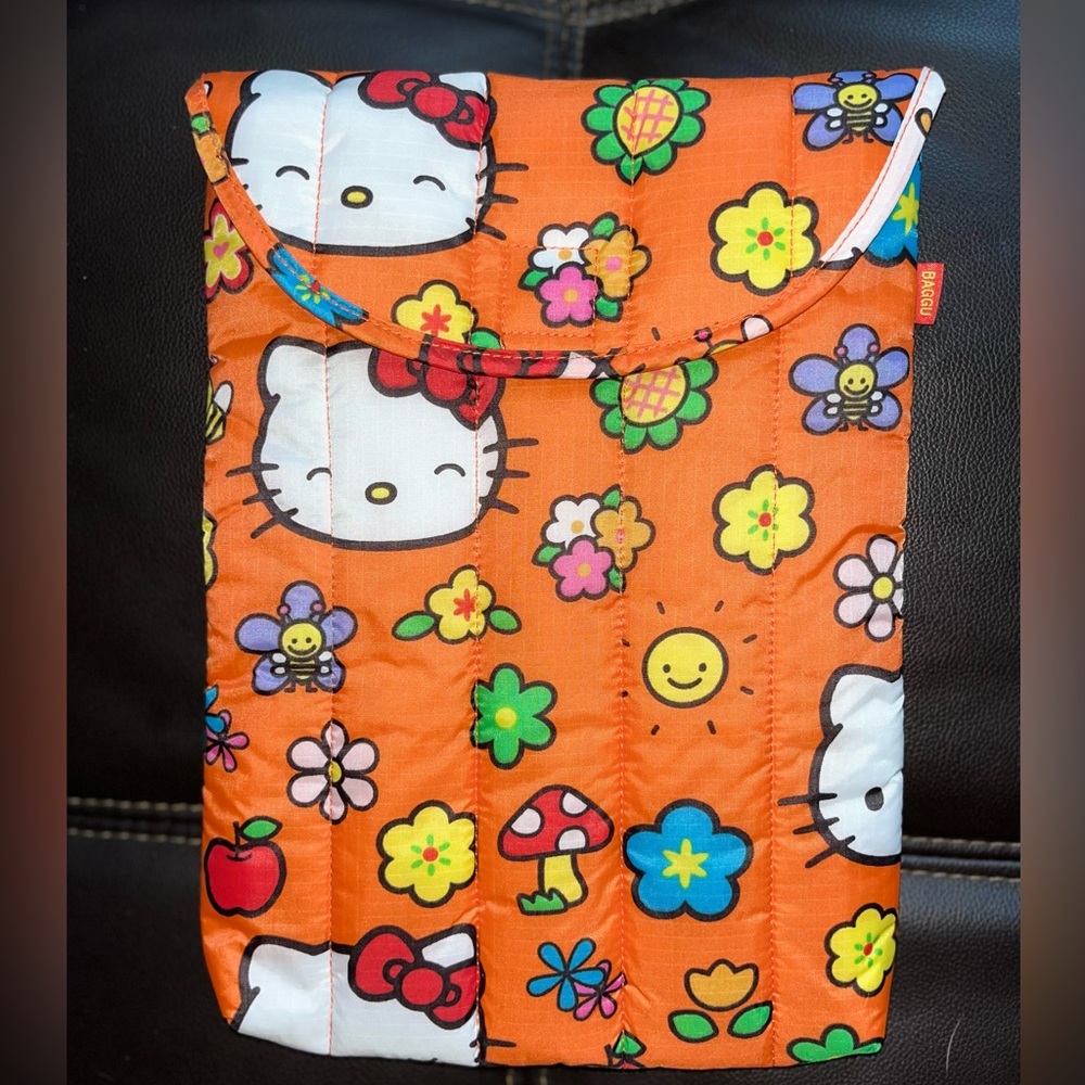 BAGGU X SANRIO HELLO KITTY 13/14” Laptop Sleeve NWOT